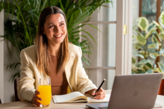 Jelka zbardak montreal quebec Real Estate Broker Trusted Realtor