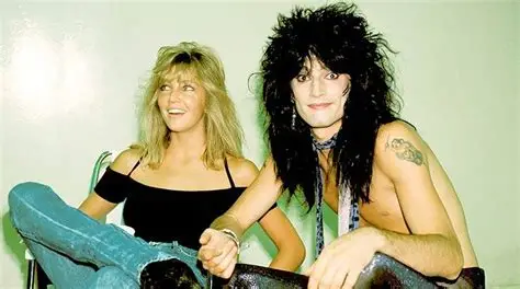 Elaine Starchuk Net Worth: Building Financial Independence