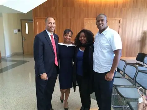 Kennisandra Jeffries: Hakeem Jeffries' Wife