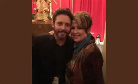 Connection to Kelly Clarkson