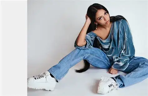 Saleka Shyamalan Album Seance Saleka Shyamalan Album Seance