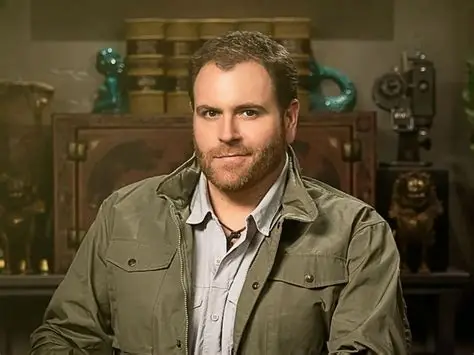 Isla Amelia Gates' Relationship with Her Father Josh Gates Isla Amelia Gates' Relationship with Her Father Josh Gates