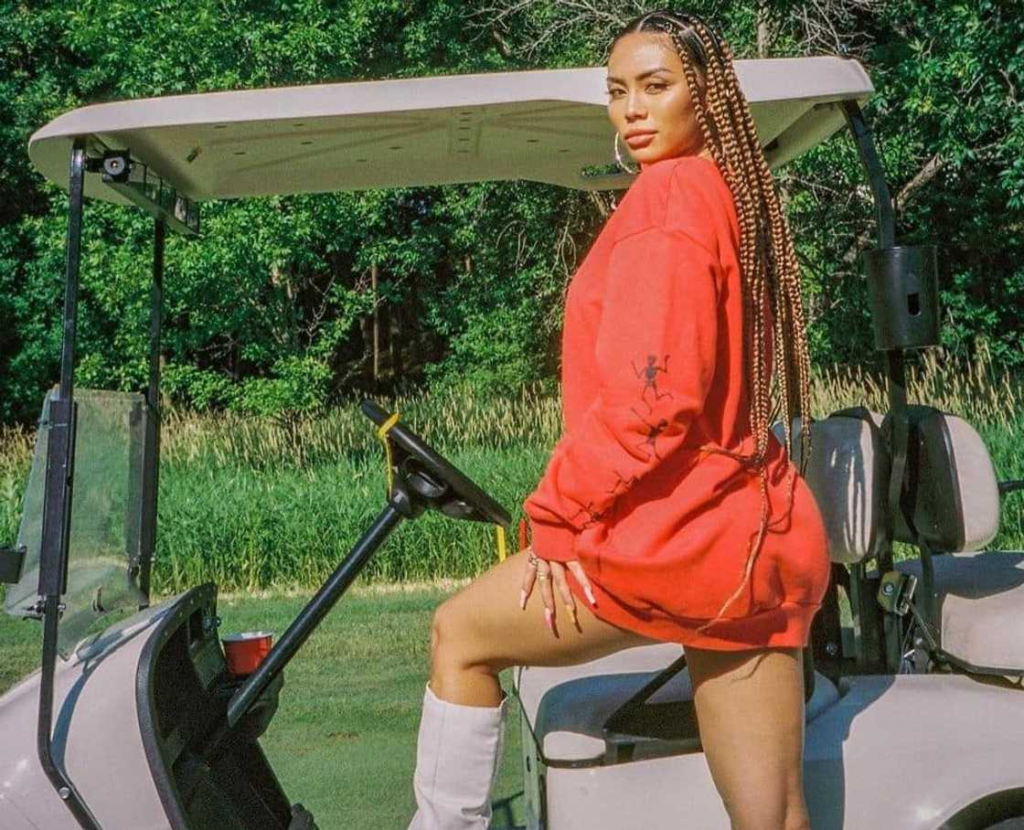 Montana Helena Klein Yao Career