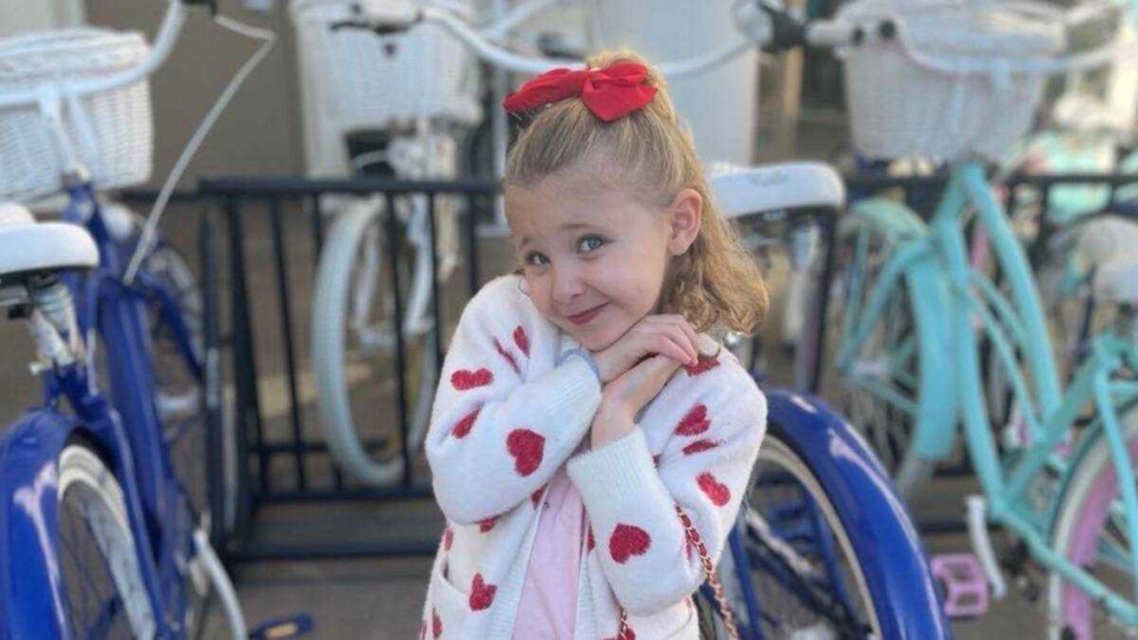 Who Is Declan Welles