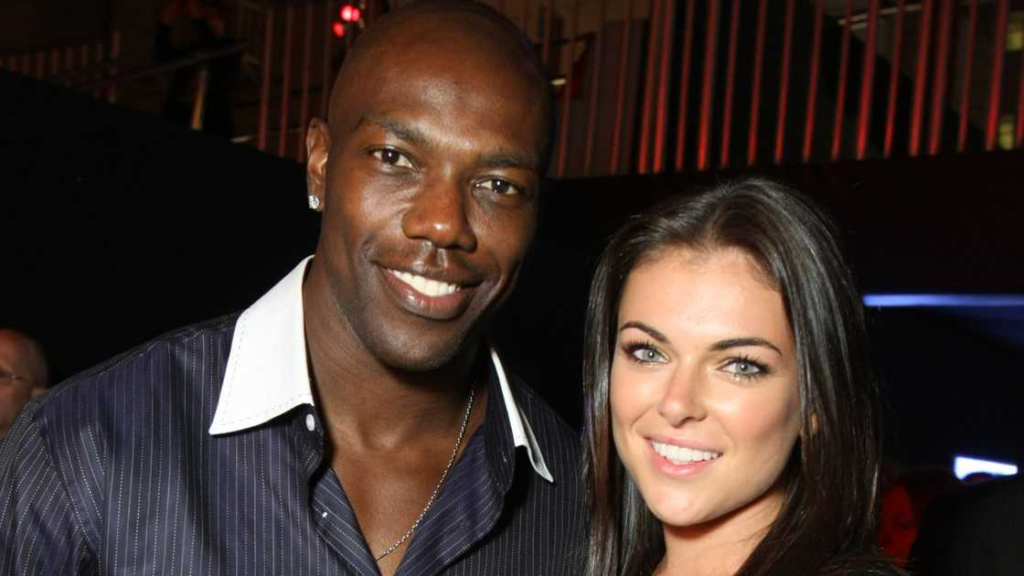 Serinda Swan and Terrell Owens (2008)