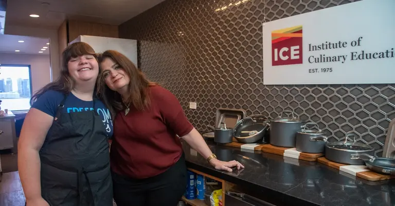 Alex Guarnaschelli Daughter Medical Journey 